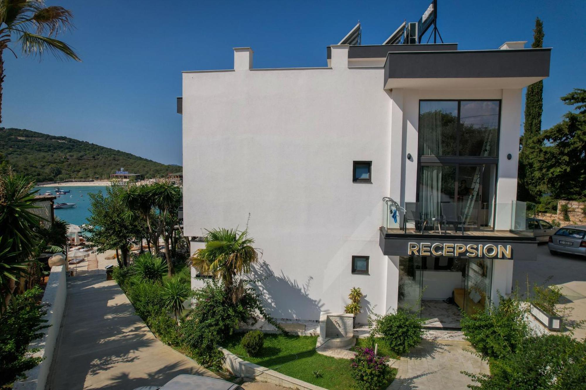 Denoel Hotell 4*