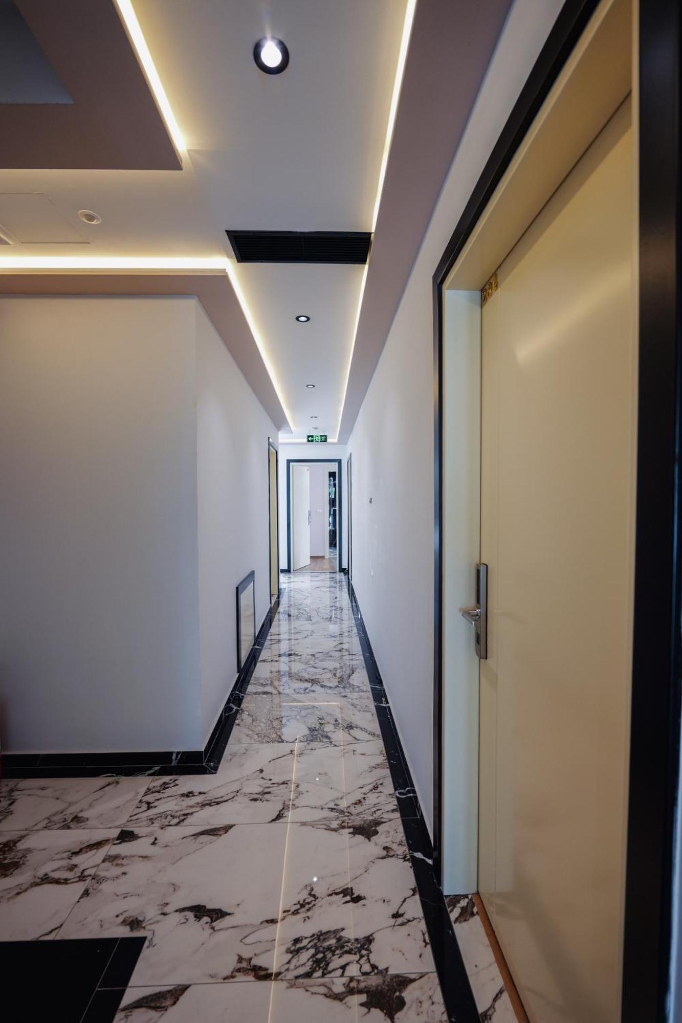 Hotell Denoel 4*