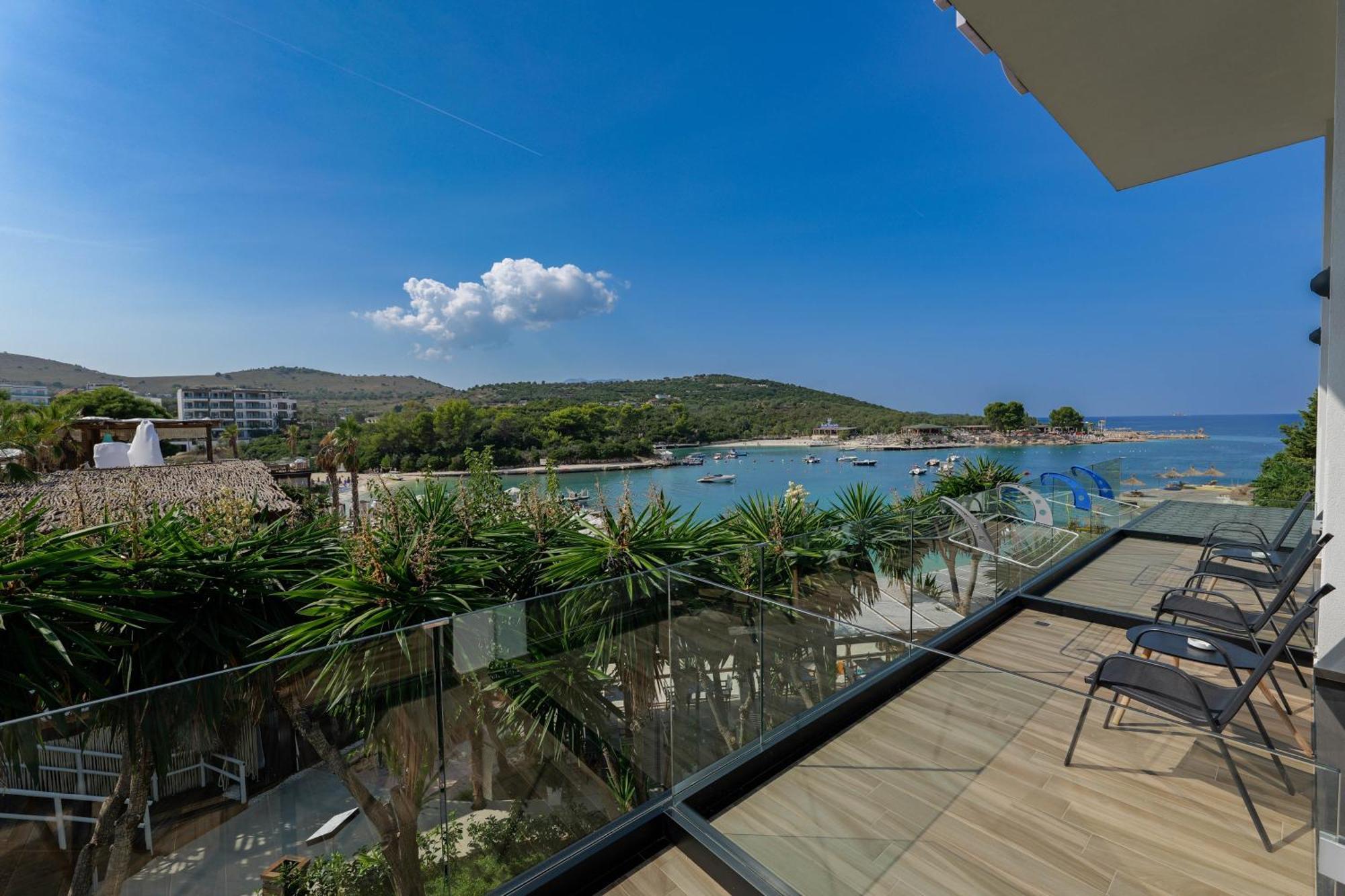 Denoel Hotell 4*