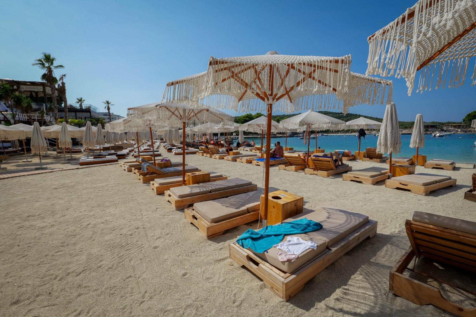 Hotell Denoel 4*
