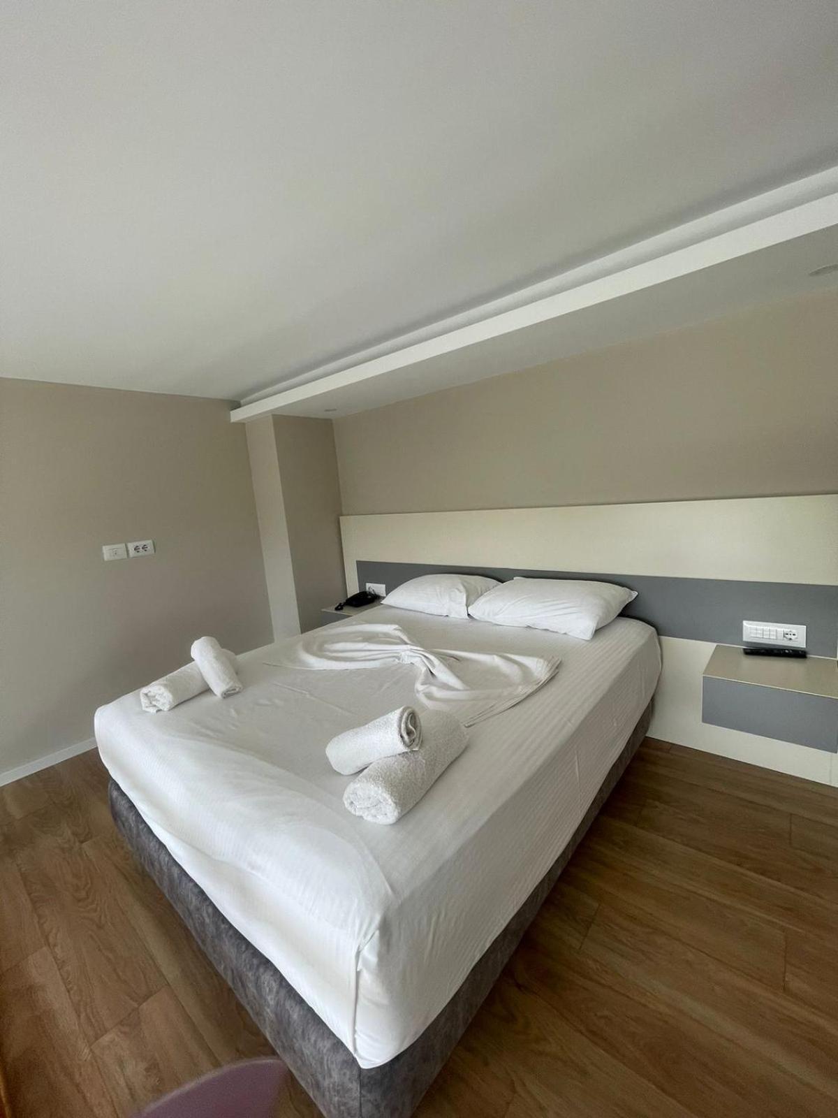 Hotel Denoel